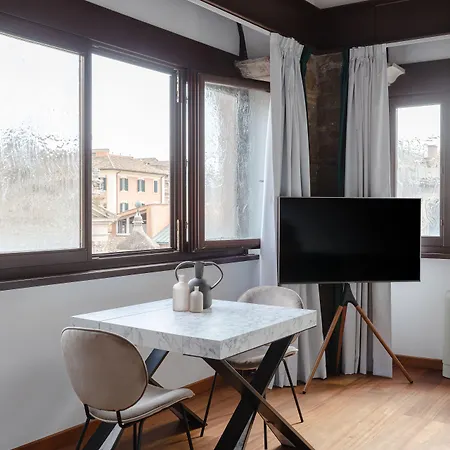 Torre Capranica Aparthotel