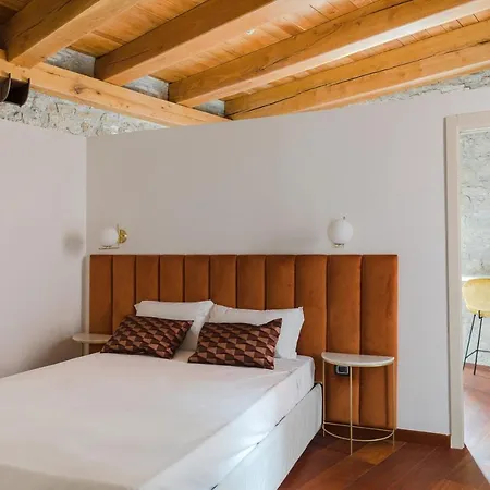 Torre Capranica Апарт-отель 4*