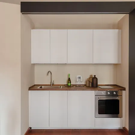 Torre Capranica Апарт-отель 4*