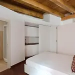 Aparthotel Torre Capranica Rome