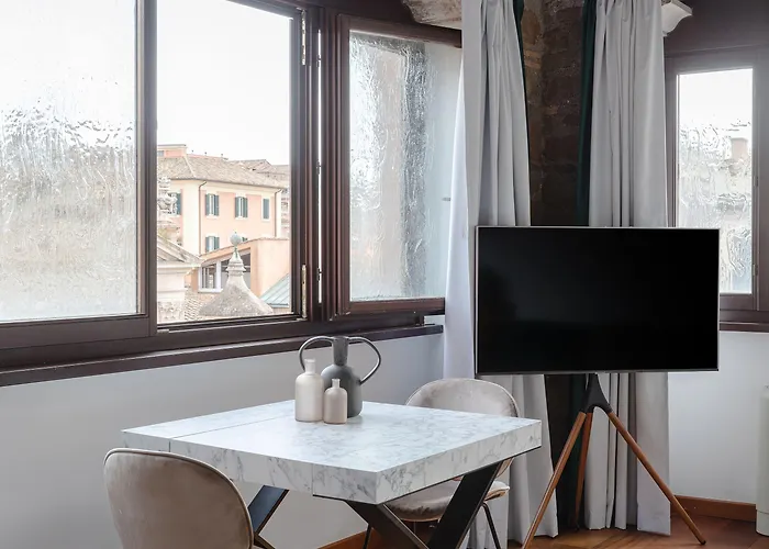 Torre Capranica 公寓式酒店